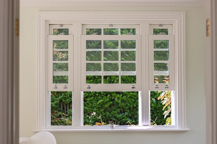 Sliding sash window period details